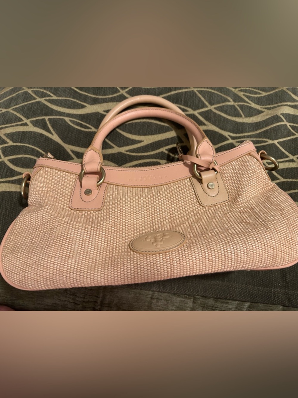 Prix de Dressage Elegant Cream and Tan Women's Bag

15”x4” Handles 6” 16” wide